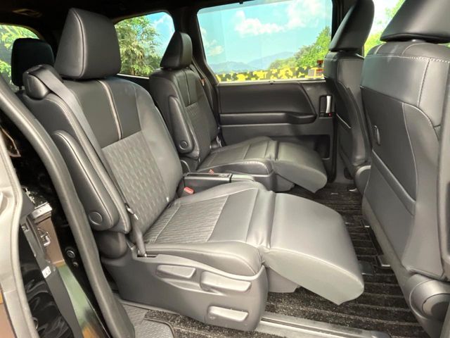 TOYOTA NOAH HYBRID 2024 Image 31