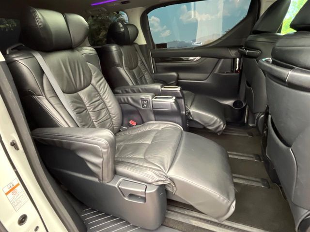 TOYOTA ALPHARD 2017 Image 31