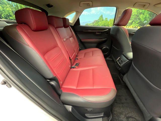 TOYOTA LEXUS NX300 2019 Image 31