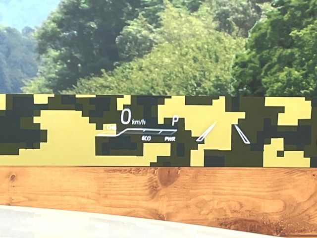 TOYOTA HARRIER HYBRID 2023 Image 31