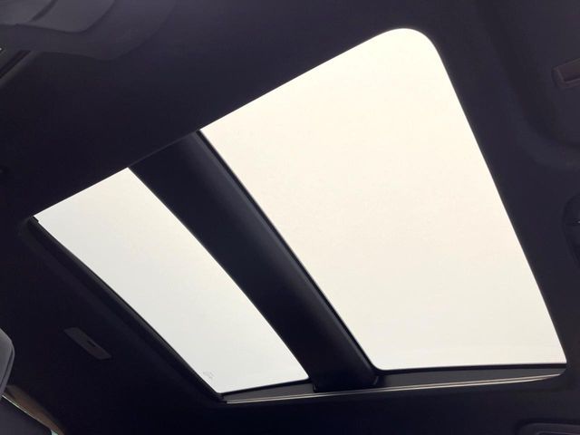 TOYOTA HARRIER HYBRID 2023 Image 31