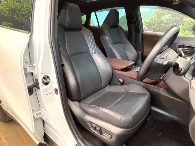 TOYOTA HARRIER HYBRID 2023 Image 31