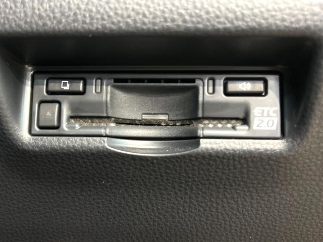 TOYOTA HARRIER HYBRID 2023 Image 31