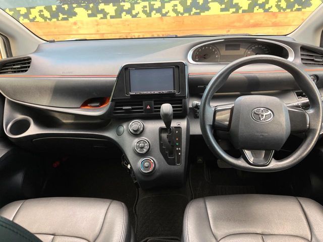 TOYOTA SIENTA 2015 Image 31