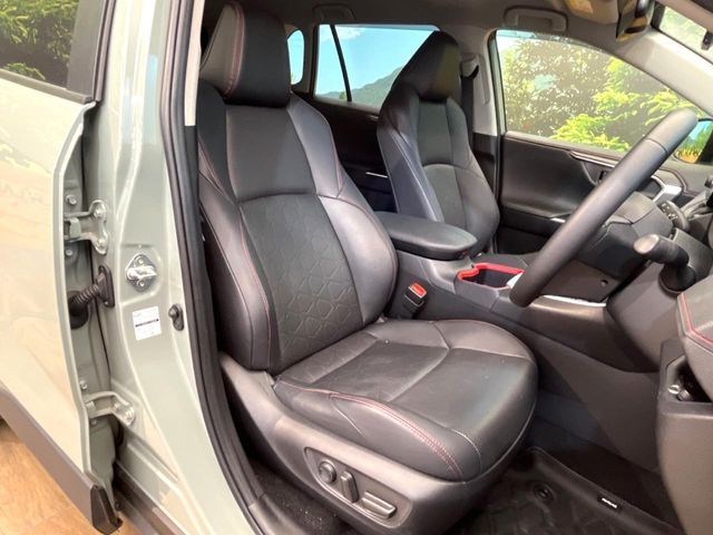 TOYOTA RAV4 HYBRID 4WD 2024 Image 31