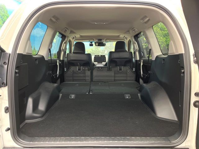 TOYOTA LANDCRUISER PRADO 2022 Image 31