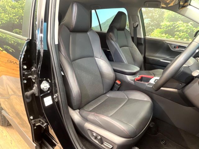 TOYOTA RAV4 HYBRID 4WD 2023 Image 31