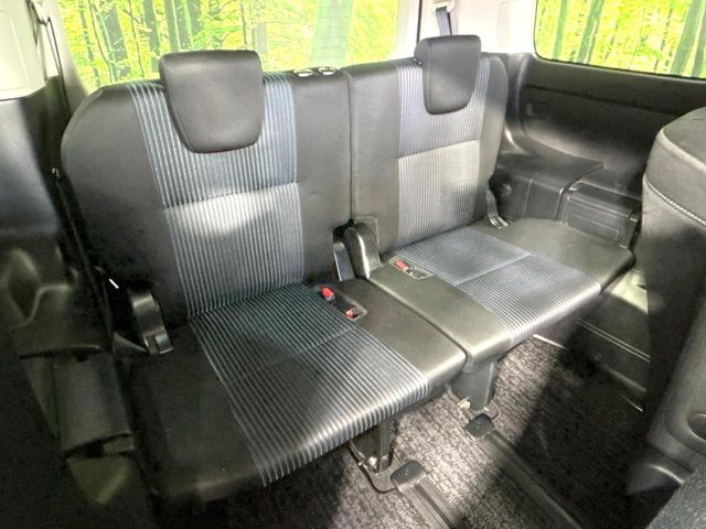 TOYOTA VOXY 2015 Image 31