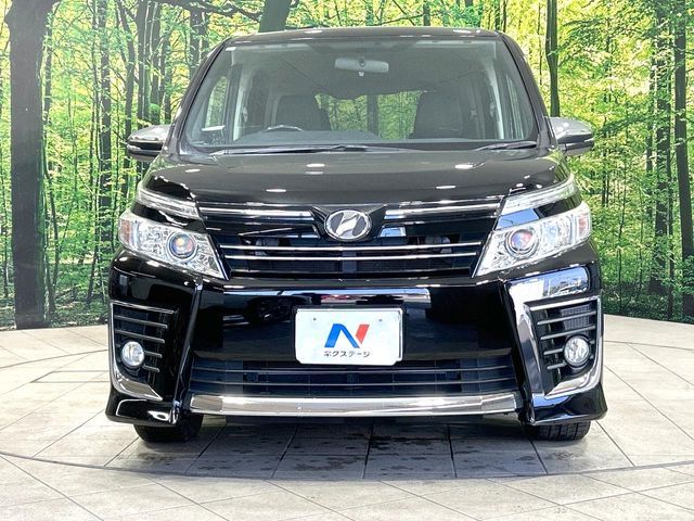 TOYOTA VOXY 2015 Image 31