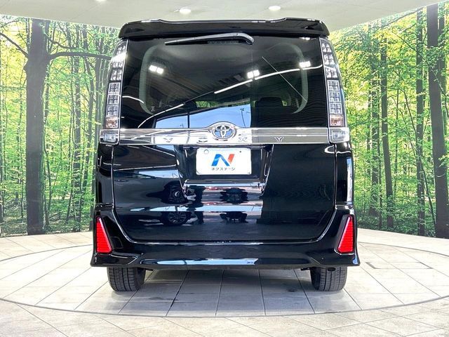 TOYOTA VOXY 2015 Image 31