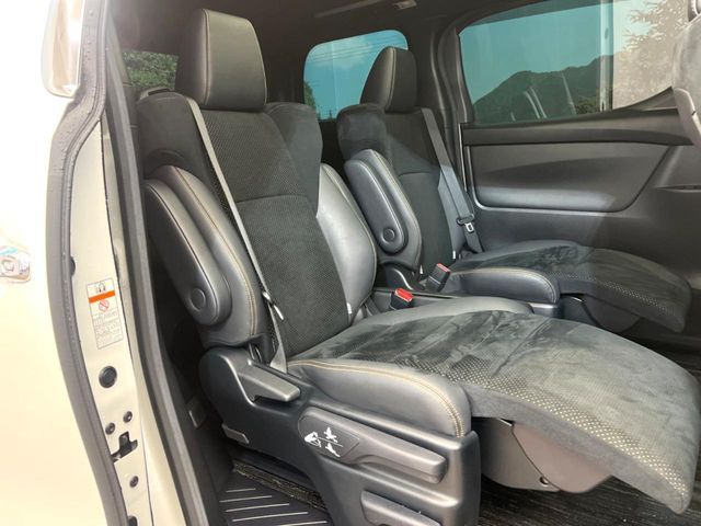 TOYOTA ALPHARD 2021 Image 31