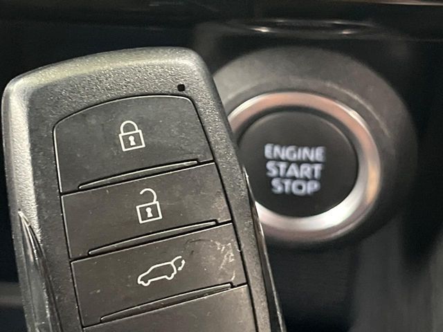 TOYOTA HARRIER 4WD 2023 Image 31