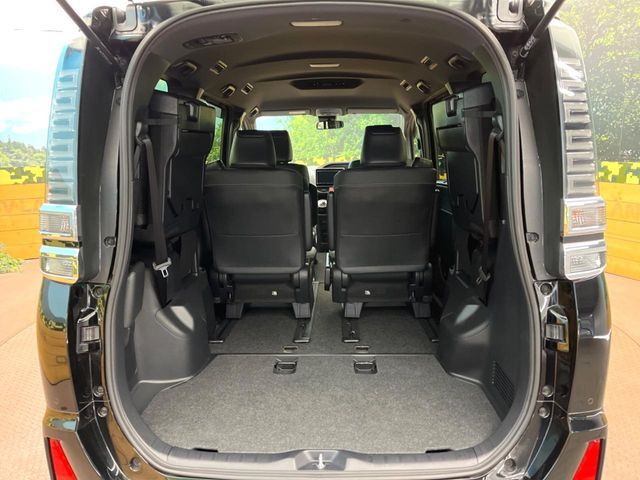 TOYOTA VOXY 2021 Image 31