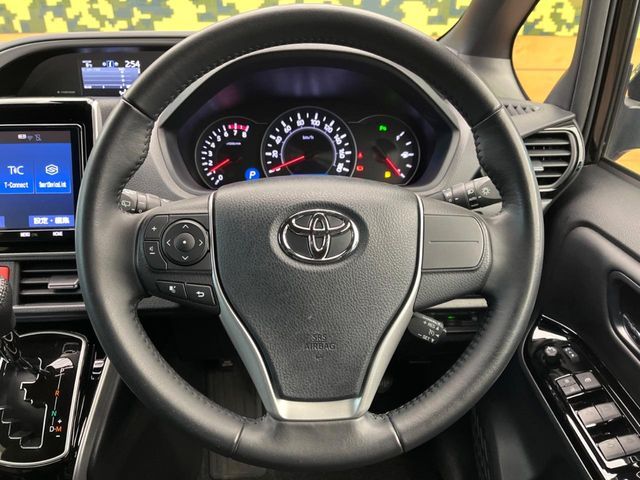 TOYOTA VOXY 2021 Image 31