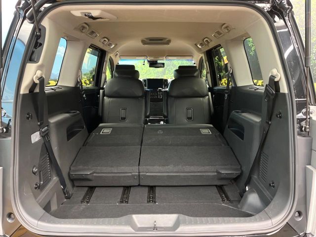 NISSAN ELGRAND 2021 Image 31