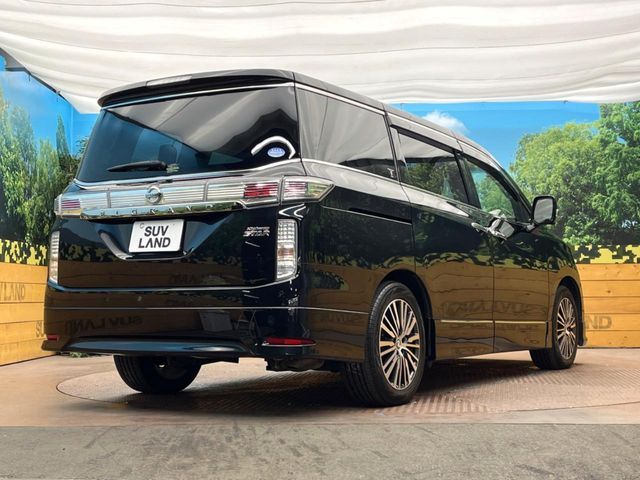 NISSAN ELGRAND 2021 Image 31
