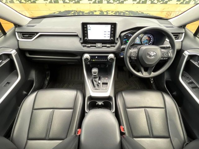 TOYOTA RAV4 HYBRID 2WD 2021 Image 31