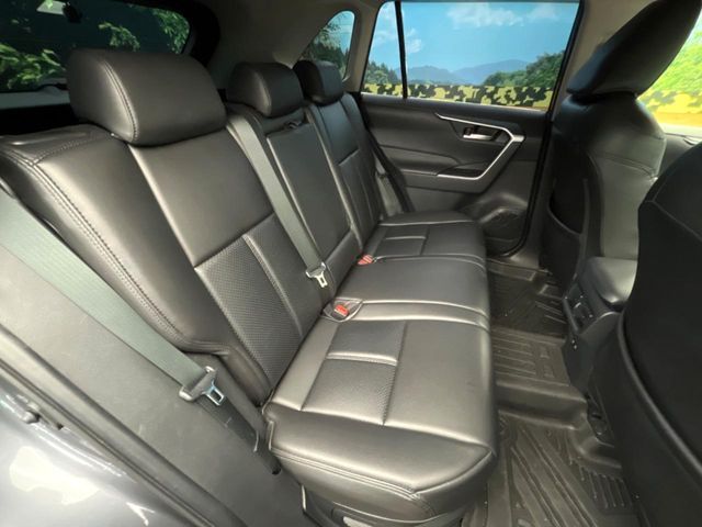 TOYOTA RAV4 HYBRID 2WD 2021 Image 31