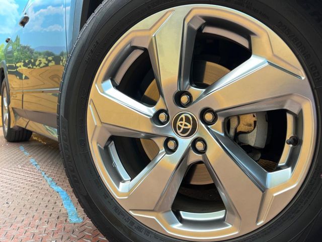 TOYOTA RAV4 HYBRID 2WD 2021 Image 31