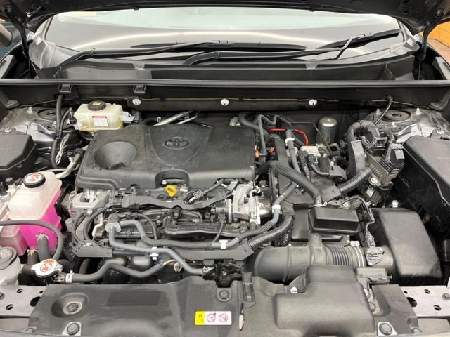 TOYOTA RAV4 HYBRID 2WD 2021 Image 31