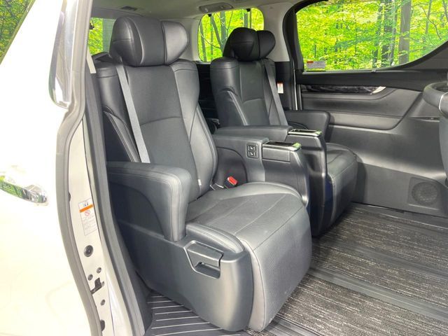 TOYOTA ALPHARD 2019 Image 31