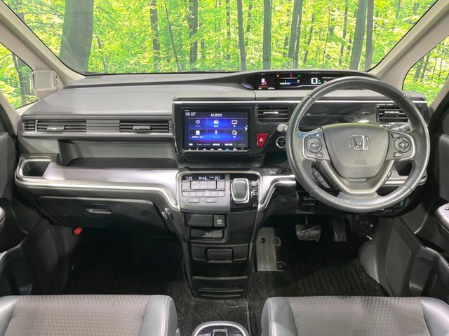 HONDA STEPWAGON E:HEV SPAD 2021 Image 31