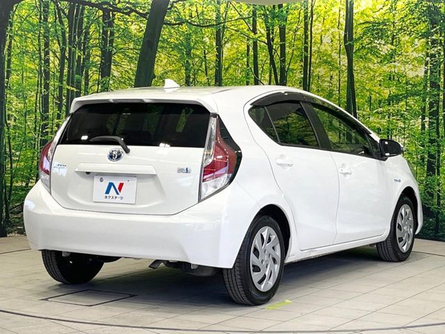 TOYOTA AQUA 2015 Image 31