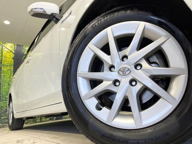 TOYOTA PRIUS ALPHA 2019 Image 31