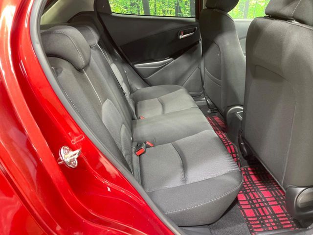 MAZDA DEMIO 2016 Image 31