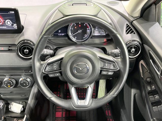 MAZDA DEMIO 2016 Image 31