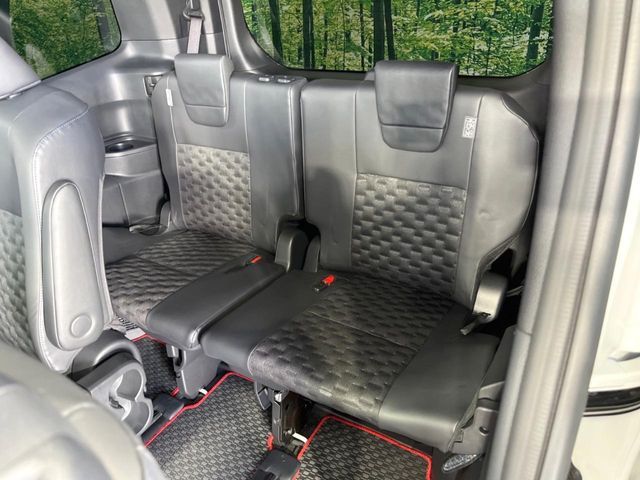 TOYOTA VOXY HYBRID 2025 Image 31