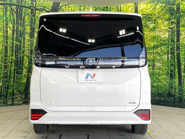 TOYOTA VOXY HYBRID 2025 Image 31