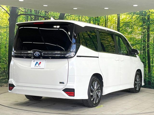TOYOTA VOXY HYBRID 2025 Image 31