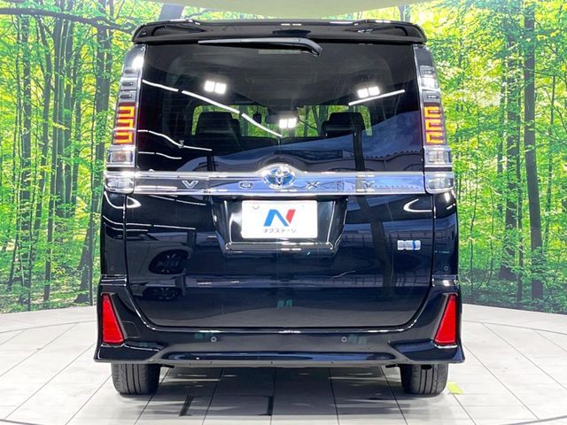 TOYOTA VOXY HYBRID 2020 Image 31