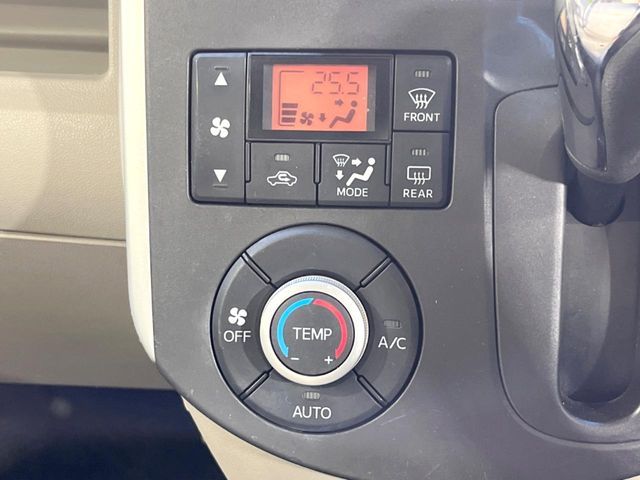 DAIHATSU TANTO 2015 Image 31