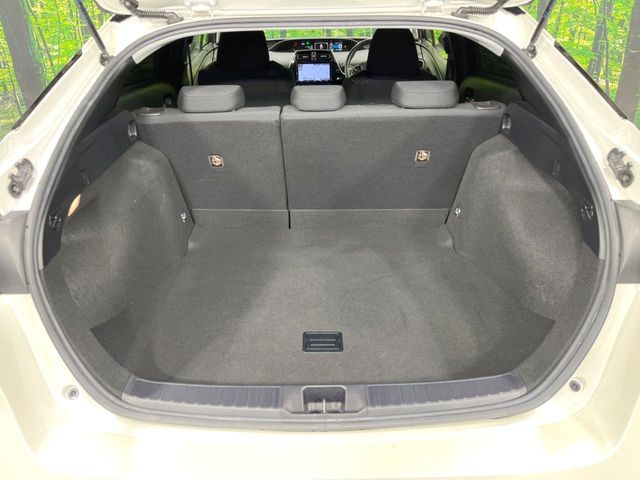 TOYOTA PRIUS 2018 Image 31