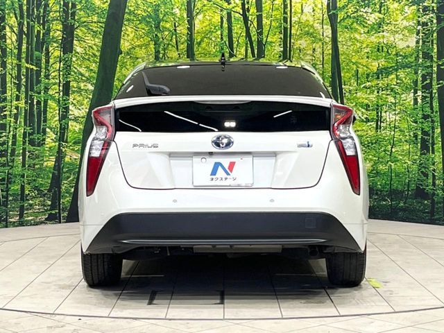 TOYOTA PRIUS 2018 Image 31