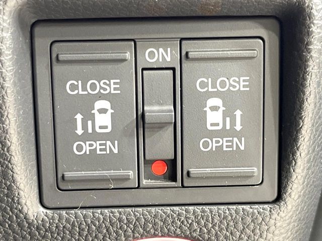 HONDA N BOX CUSTOM 2023 Image 31