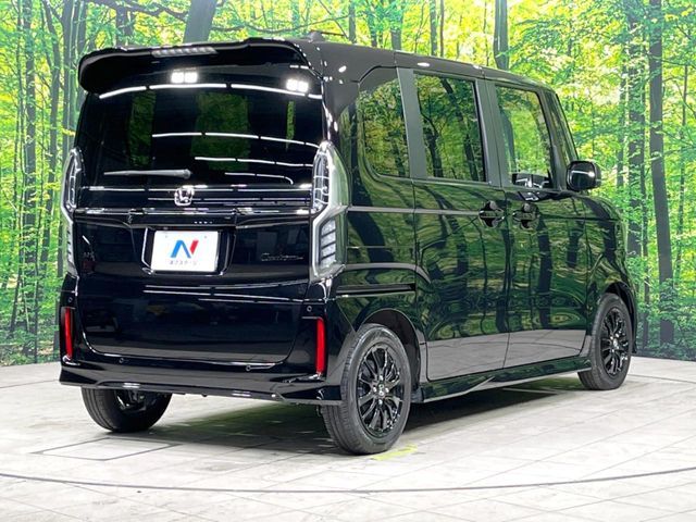 HONDA N BOX CUSTOM 2023 Image 31