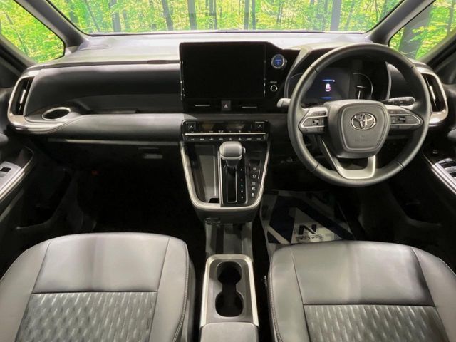 TOYOTA NOAH HYBRID 2023 Image 31