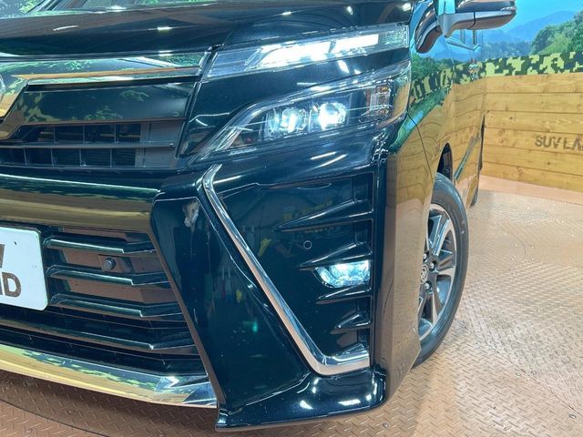 TOYOTA VOXY 2020 Image 31