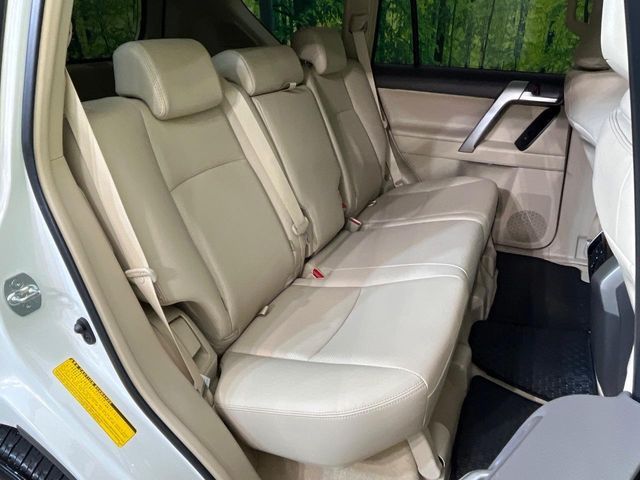 TOYOTA LANDCRUISER PRADO 2023 Image 31