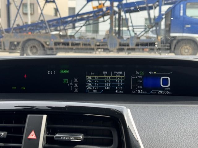 TOYOTA PRIUS 4WD 2016 Image 31