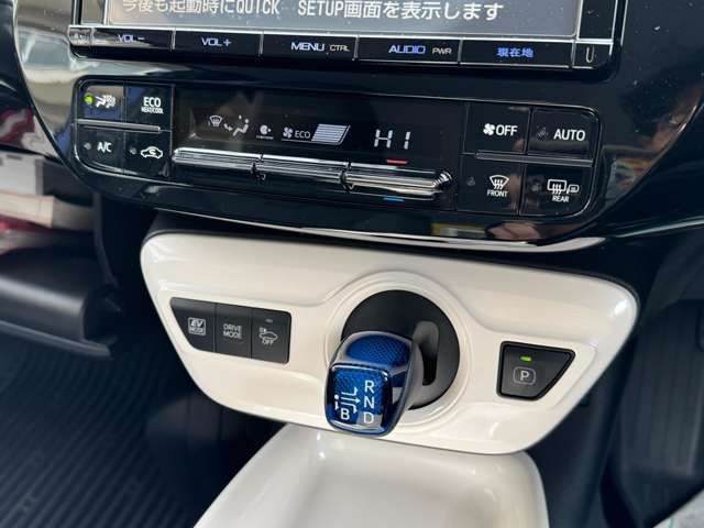 TOYOTA PRIUS 4WD 2016 Image 31