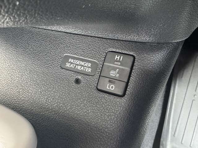 TOYOTA PRIUS 4WD 2016 Image 31