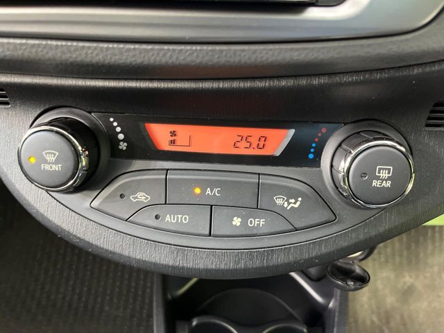 TOYOTA VITZ 2013 Image 31