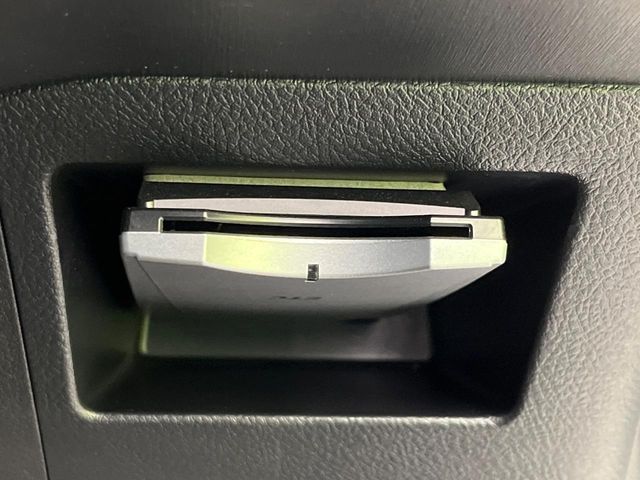 TOYOTA VITZ 2013 Image 31