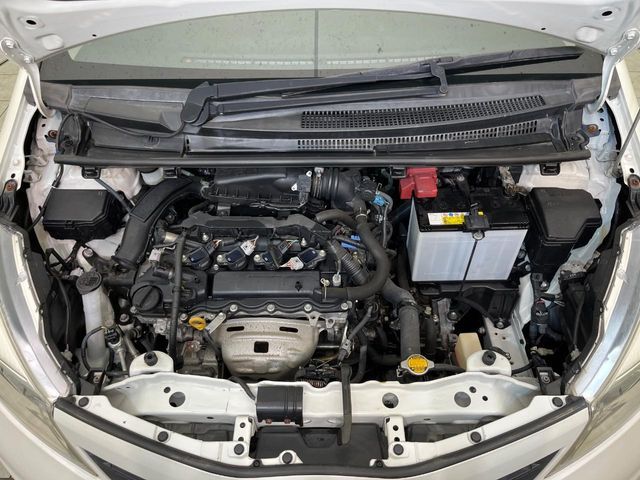 TOYOTA VITZ 2013 Image 31