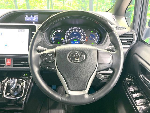 TOYOTA ESQUIRE HYBRID 2019 Image 31