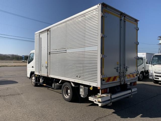 MITSUBISHI CANTER 2019 Image 31